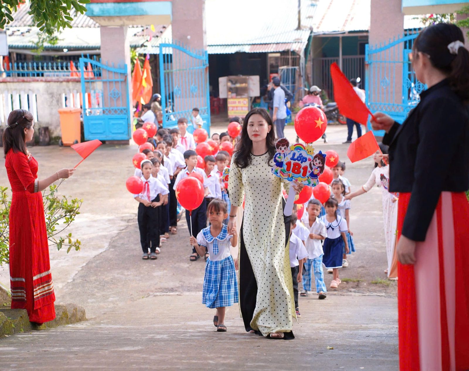 Chào mừng năm học mới · Nhà hát Thành phố